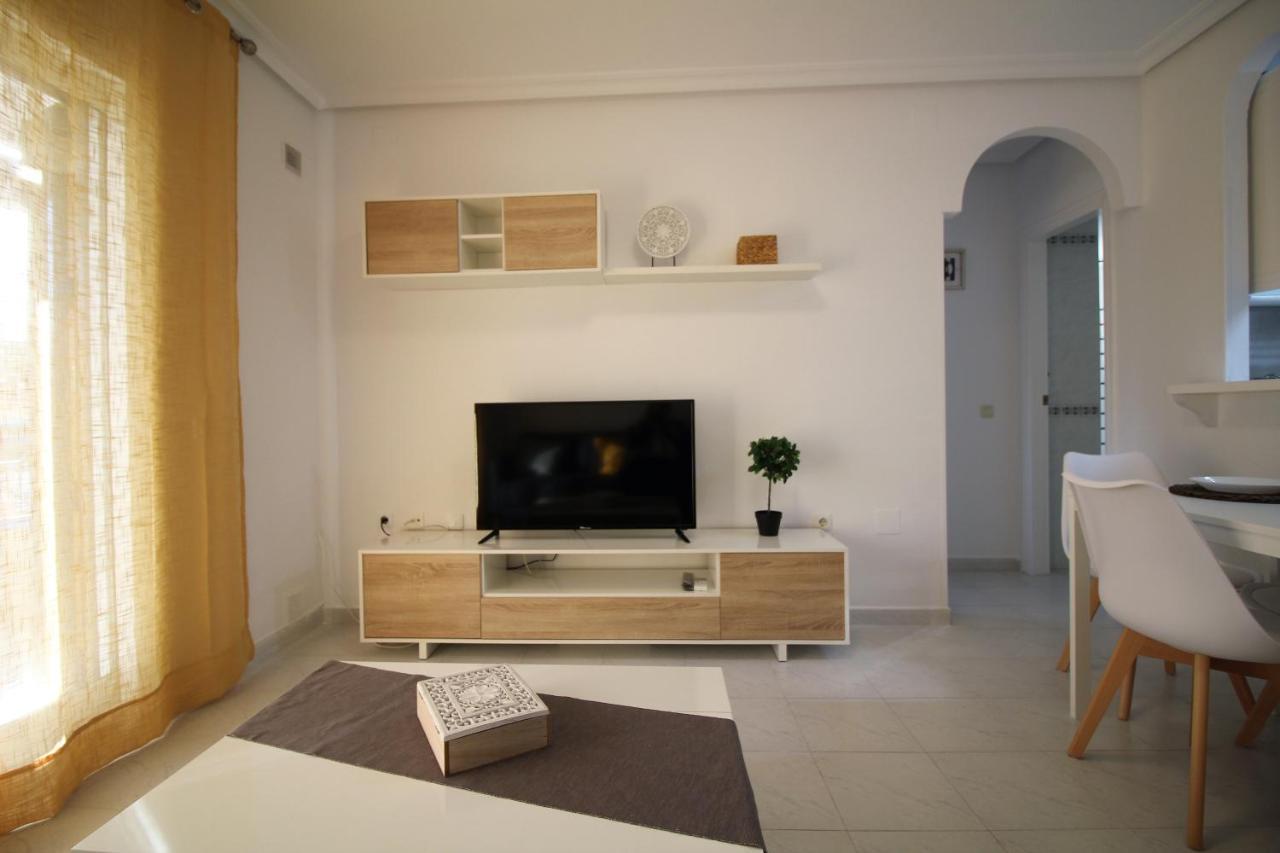 Apartamento Con Piscina En Urbanizacion Parquemar, La Mata, Torrevieja Aq-153 외부 사진